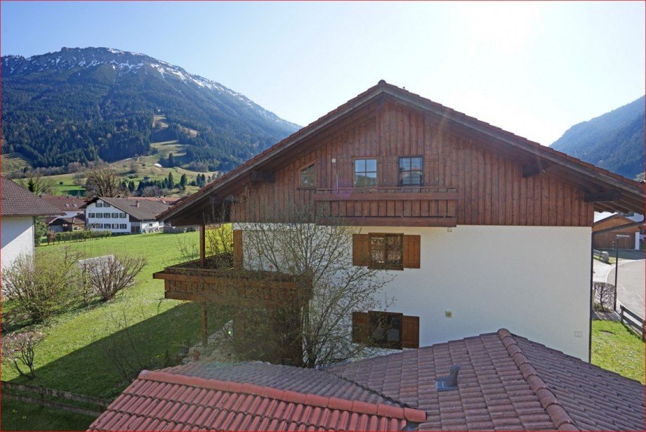 Ansicht ost, Breitenberg im Hintergrund Dachgeschosswohnung Pfronten