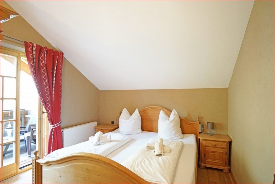 OG, Schlafzimmer 2 Einfamilienhaus Pfronten