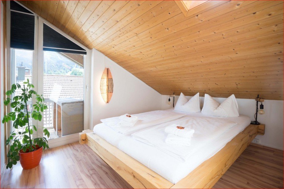 Zimmer 1 Dachgeschosswohnung Nesselwang