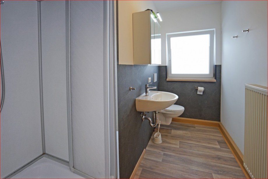 Bad mit Dusche Halle Oy-Mittelberg