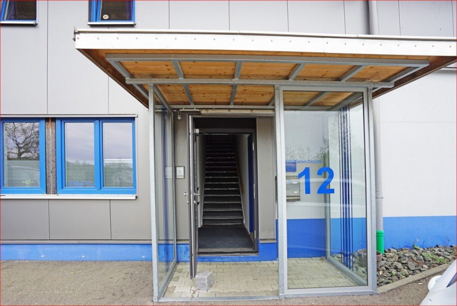 Eingang_ Halle Oy-Mittelberg