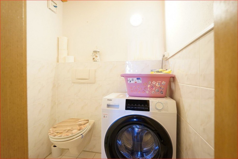 sep Wc mit Waschmaschinen-Anschlu� Dachgeschosswohnung Oy-Mittelberg