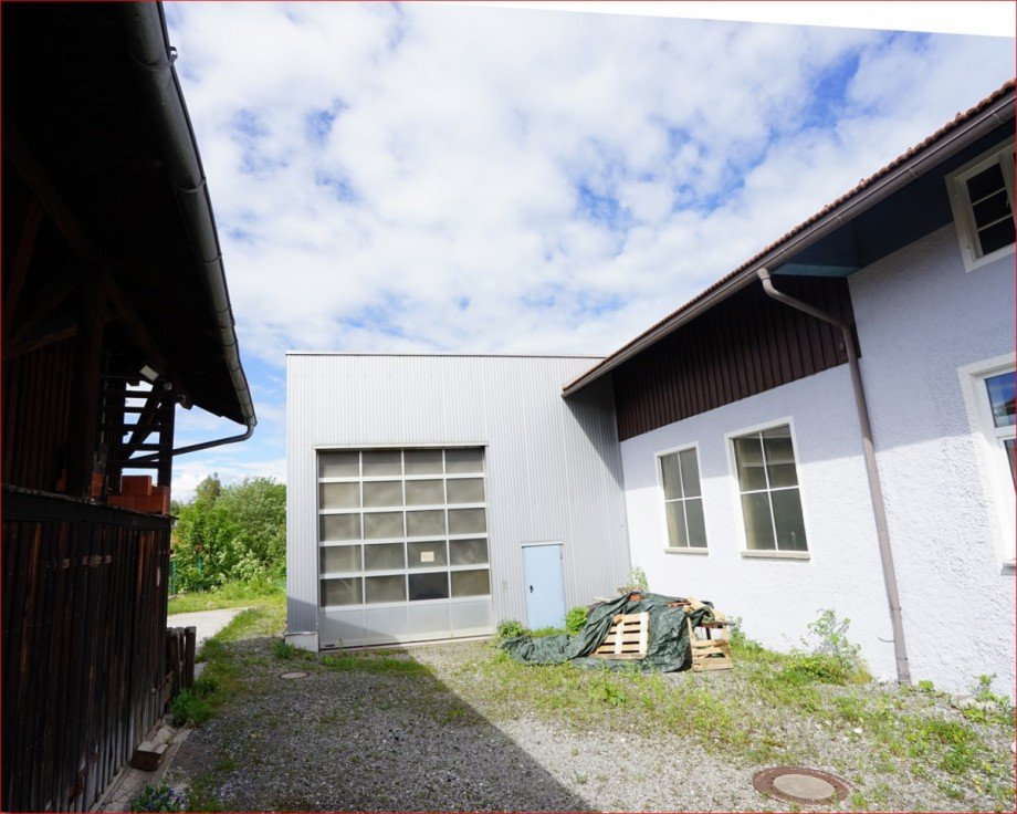 Halle WEST Eingangstor Halle / Lager / Produktion Nesselwang