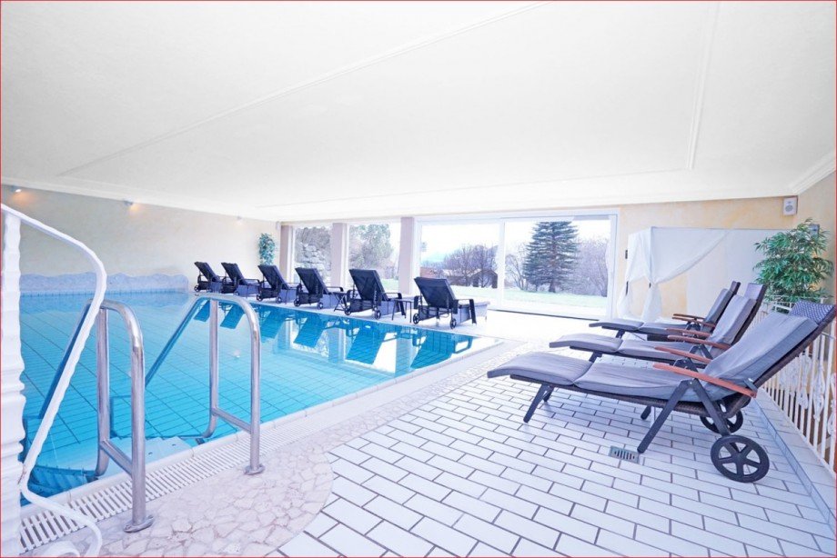 Schwimmbad Hotels Oy-Mittelberg