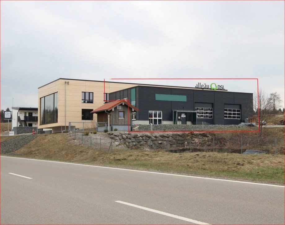 interessantes Hallengeb�ude Lager Oy-Mittelberg