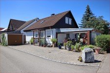Hauptbild Familienfreundliches Haus mit Garten
