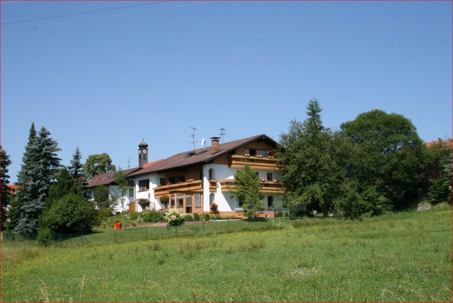 Hausansicht Etagenwohnung Oy-Mittelberg