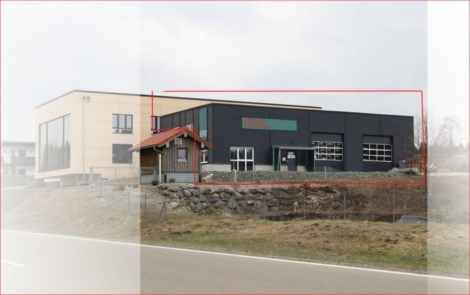 Halleneinfahrt �ber elekt. Rolltore Lager Oy-Mittelberg