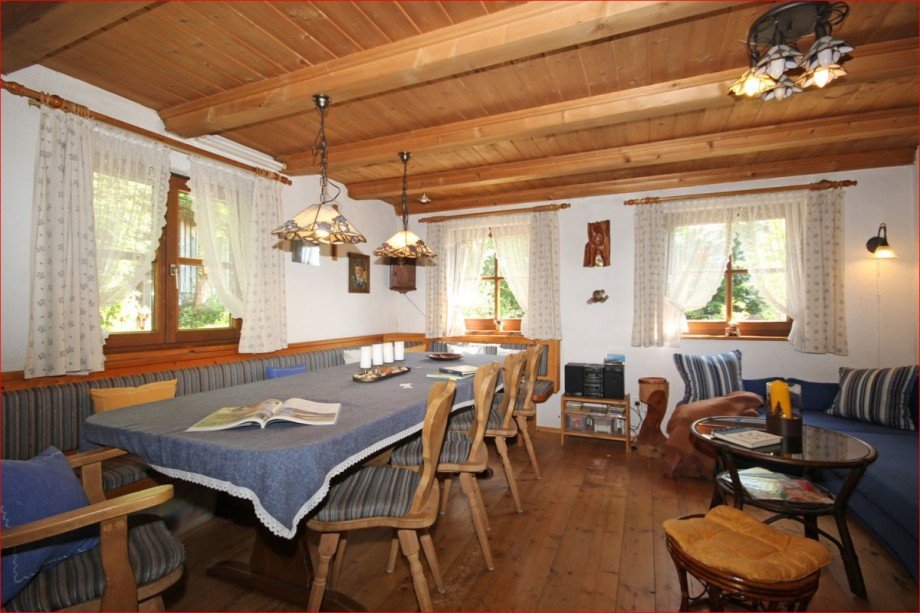 gro�z�gige Essgruppe Haus Nesselwang