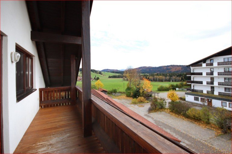 S�dbalkon Seeg - Ostallg�u Dachgeschosswohnung Teilm�blierte Wohnung zur Zwischenmiete (befristet)