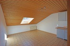 Hauptbild Nette kleine Dachgescho�wohnung!