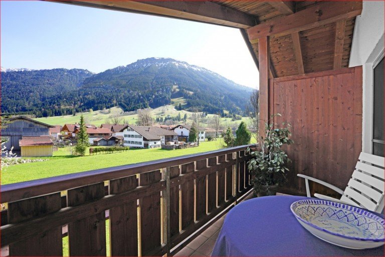 S�dbalkon mit Bergblick Pfronten - Ostallg�u Dachgeschosswohnung Tolle Gelegenheit - stilvolle Dachgeschosswohnung