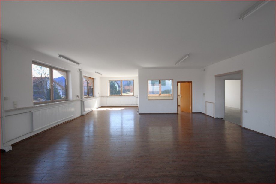 Gewerberaum mit separatem B�ro Haus F�ssen / Wei�ensee
