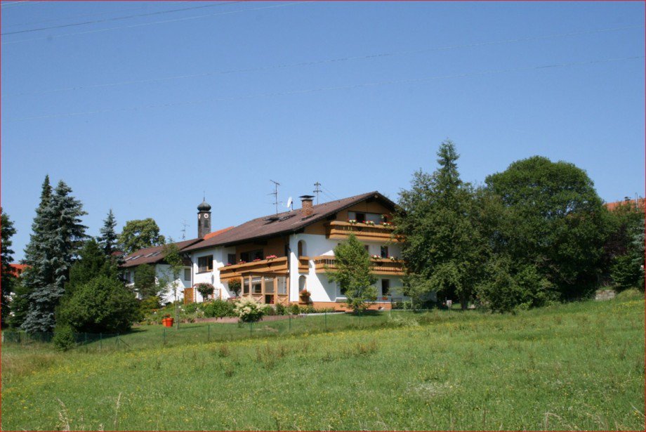 Hausansicht Etagenwohnung Oy-Mittelberg