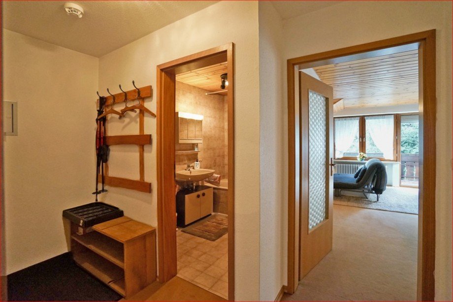 Flur1 Etagenwohnung Oy-Mittelberg