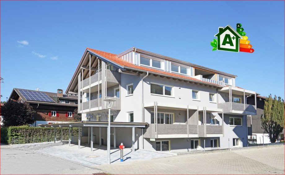 Hausansicht s�dwest Etagenwohnung Nesselwang